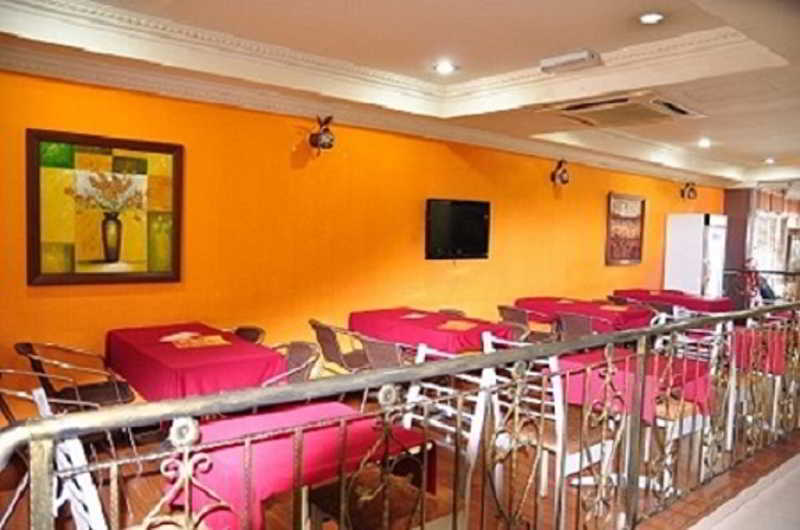 Oyo 103 V'La Garden Hotel Kuala Lumpur Exterior photo